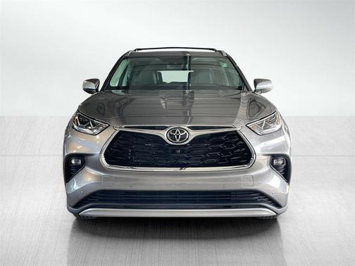 2025 Toyota Highlander Hybrid Platinum