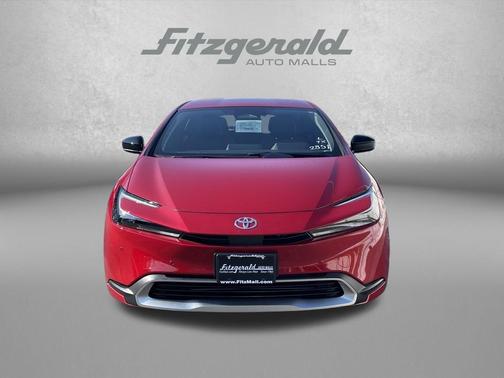 2026 Toyota Prius Plug-In Hybrid SE