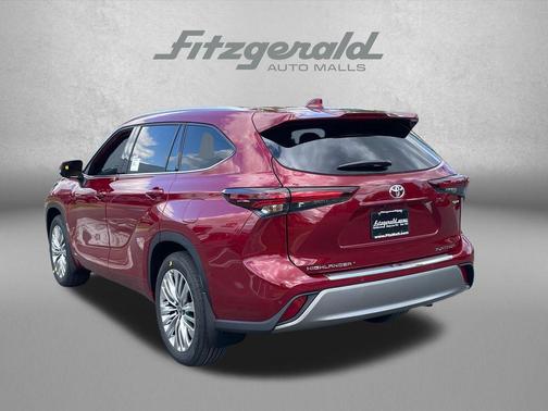Ruby Flare Pearl 2026 Toyota Highlander Hybrid Platinum