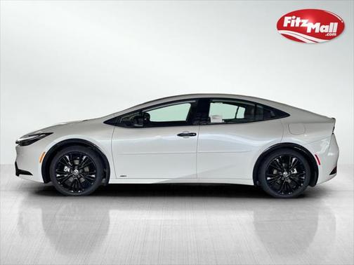 2025 Toyota Prius L