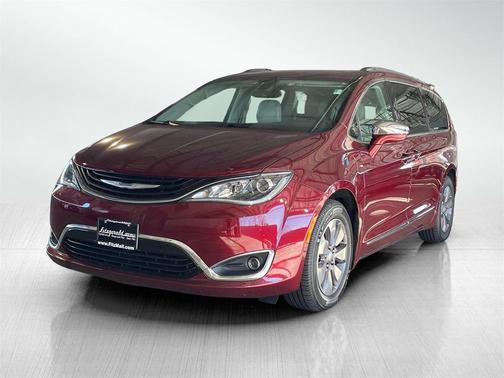 2018 Chrysler Pacifica Hybrid Limited
