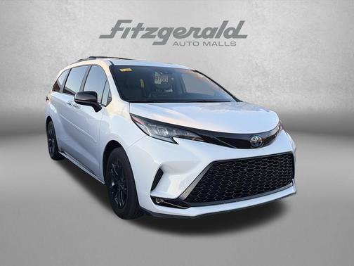 2025 Toyota Sienna XSE 7 Passenger