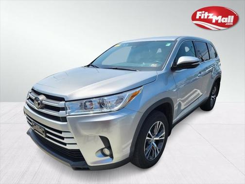 Celestial Silver Metallic 2019 Toyota Highlander LE Plus