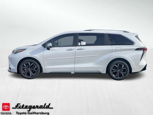 2026 Toyota Sienna Platinum