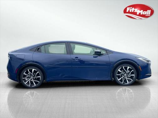 2025 Toyota Prius L