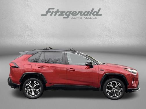 Supersonic Red/Midnight Black Metallic 2022 Toyota RAV4 Prime XSE