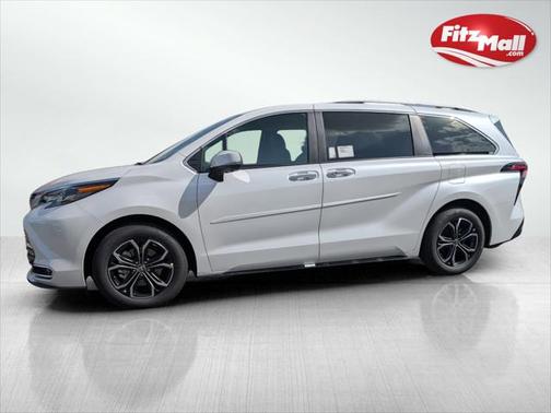 2025 Toyota Sienna Platinum 7 Passenger