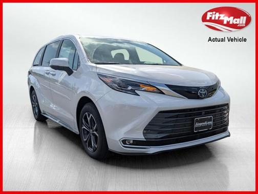 2025 Toyota Sienna Platinum 7 Passenger