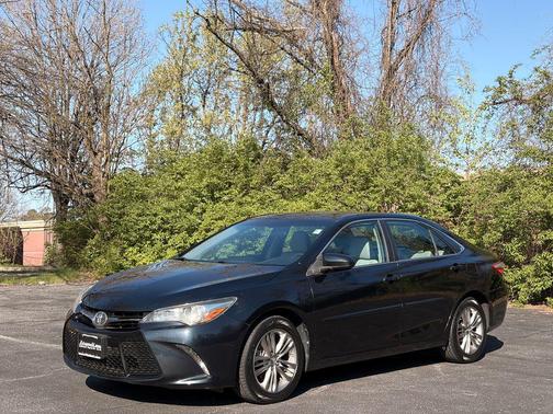 Cosmic Gray Mica 2016 Toyota Camry SE