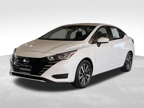 2023 Nissan Versa 1.6 SV
