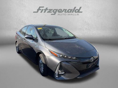 Magnetic Gray Metallic 2018 Toyota Prius Prime Advanced