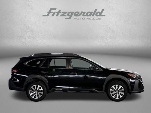 Crystal Black Silica 2023 Subaru Outback Premium