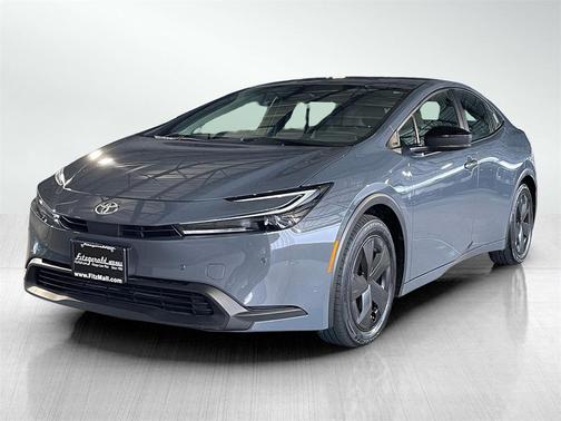 2025 Toyota Prius LE