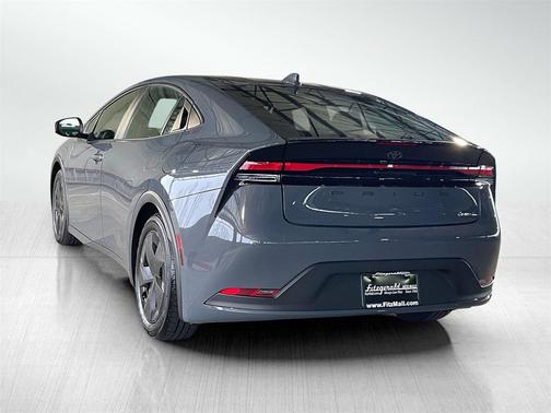 2025 Toyota Prius LE