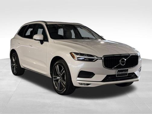 2021 Volvo XC60 T5 Momentum