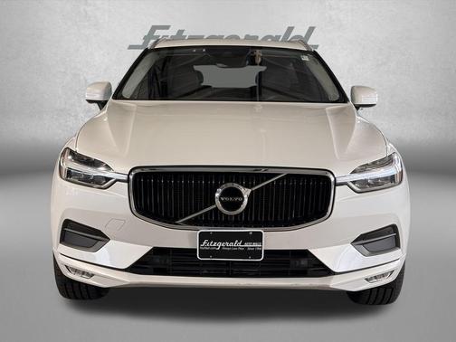 2021 Volvo XC60 T5 Momentum