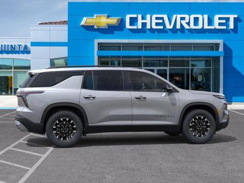 Sterling Gray Metallic 2026 Chevrolet Traverse AWD Z71