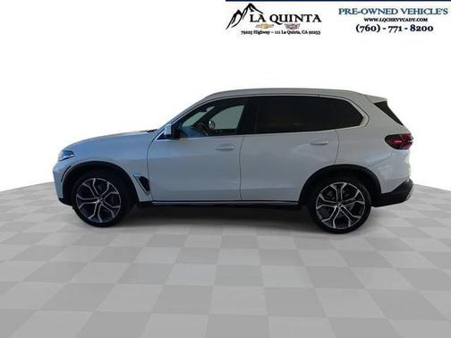 Mineral White Metallic 2024 BMW X5 xDrive40i
