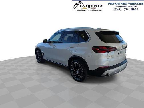White Metallic 2024 BMW X5 xDrive40i