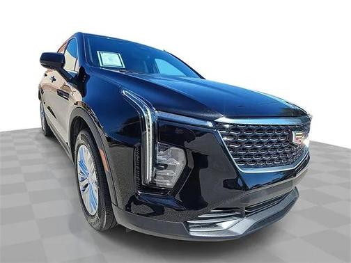 2024 Cadillac XT4 Luxury