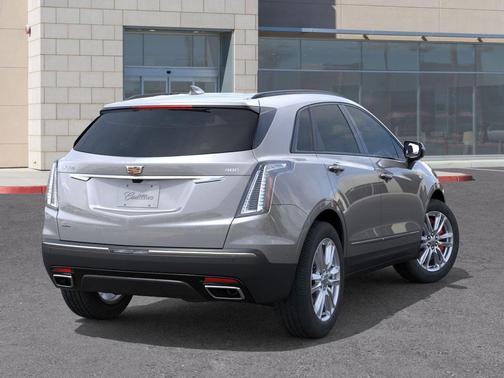 Argent Silver Metallic 2026 Cadillac XT5 Sport