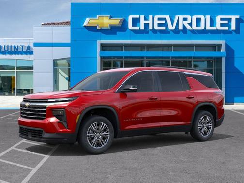 Radiant Red Tintcoat 2026 Chevrolet Traverse LT