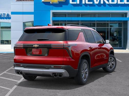 Radiant Red Tintcoat 2026 Chevrolet Traverse LT