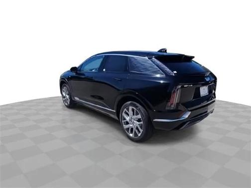 2025 Cadillac OPTIQ Luxury 1 AWD
