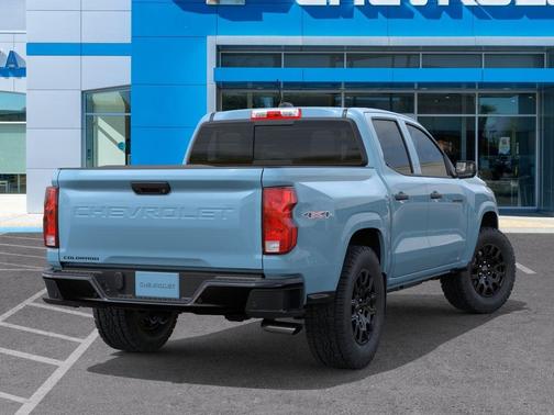Snowdrift Metallic 2026 Chevrolet Colorado WT