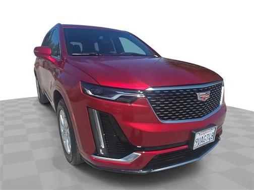 2025 Cadillac XT6 Luxury FWD