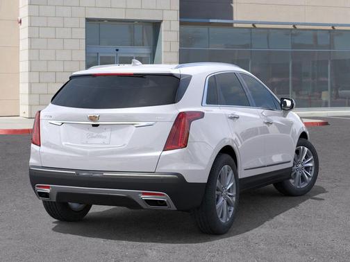 Crystal White Tricoat 2026 Cadillac XT5 Premium Luxury