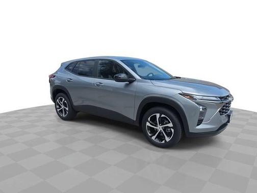 Sterling Gray Metallic 2026 Chevrolet Trax FWD 1RS