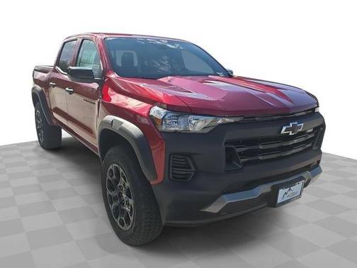 Radiant Red Tintcoat 2026 Chevrolet Colorado Trail Boss