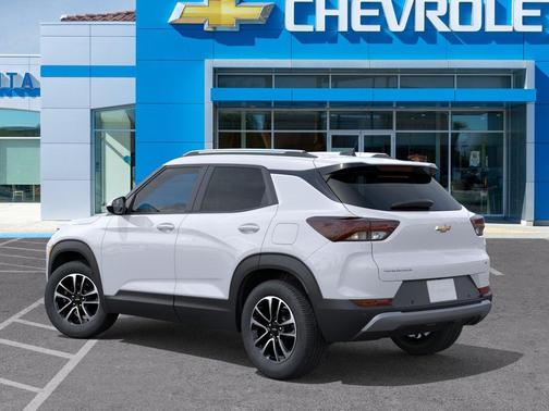 Summit White 2026 Chevrolet Trailblazer LT