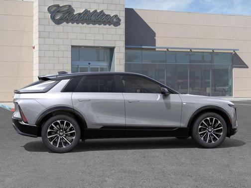 2025 Cadillac LYRIQ Sport