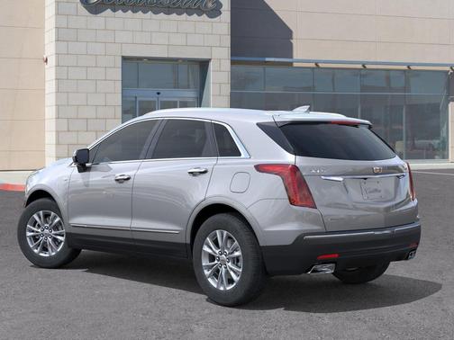 Argent Silver Metallic 2026 Cadillac XT5 Luxury