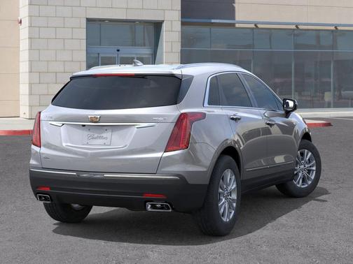 Argent Silver Metallic 2026 Cadillac XT5 Luxury