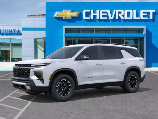 Polar White Tricoat 2026 Chevrolet Traverse AWD Z71