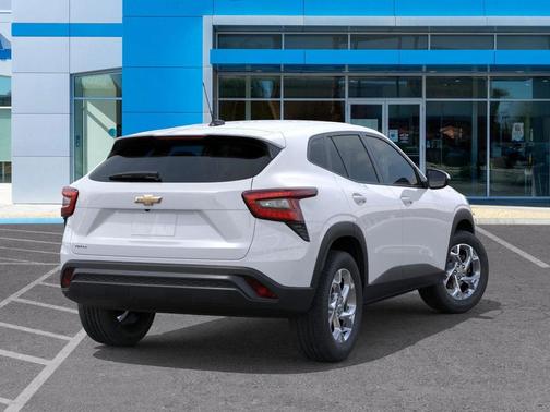 2026 Chevrolet Trax LS