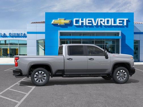 Sterling Gray Metallic 2026 Chevrolet Silverado 2500 Custom