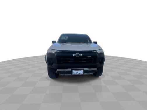 Summit White 2023 Chevrolet Colorado Trail Boss