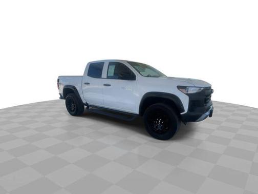 Summit White 2023 Chevrolet Colorado Trail Boss