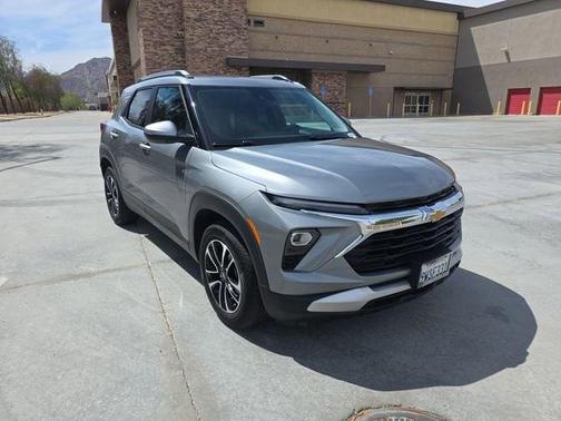 Sterling Gray Metallic 2026 Chevrolet Trailblazer LT