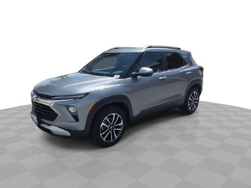 Sterling Gray Metallic 2026 Chevrolet Trailblazer LT