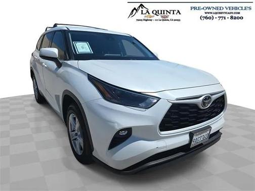 2022 Toyota Highlander LE