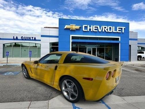 Velocity Yellow 2005 Chevrolet Corvette Base