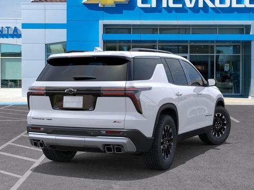 Polar White Tricoat 2026 Chevrolet Traverse AWD Z71