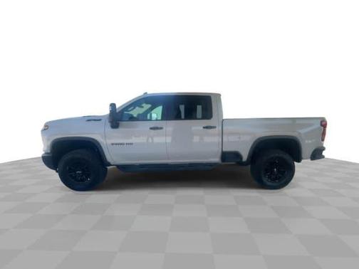 White Sands 2026 Chevrolet Silverado 2500 Crew Cab, Standard Bed, XR2, 4WD