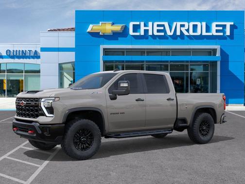 White Sands 2026 Chevrolet Silverado 2500 Crew Cab, Standard Bed, XR2, 4WD
