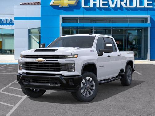 Summit White 2026 Chevrolet Silverado 2500 Custom